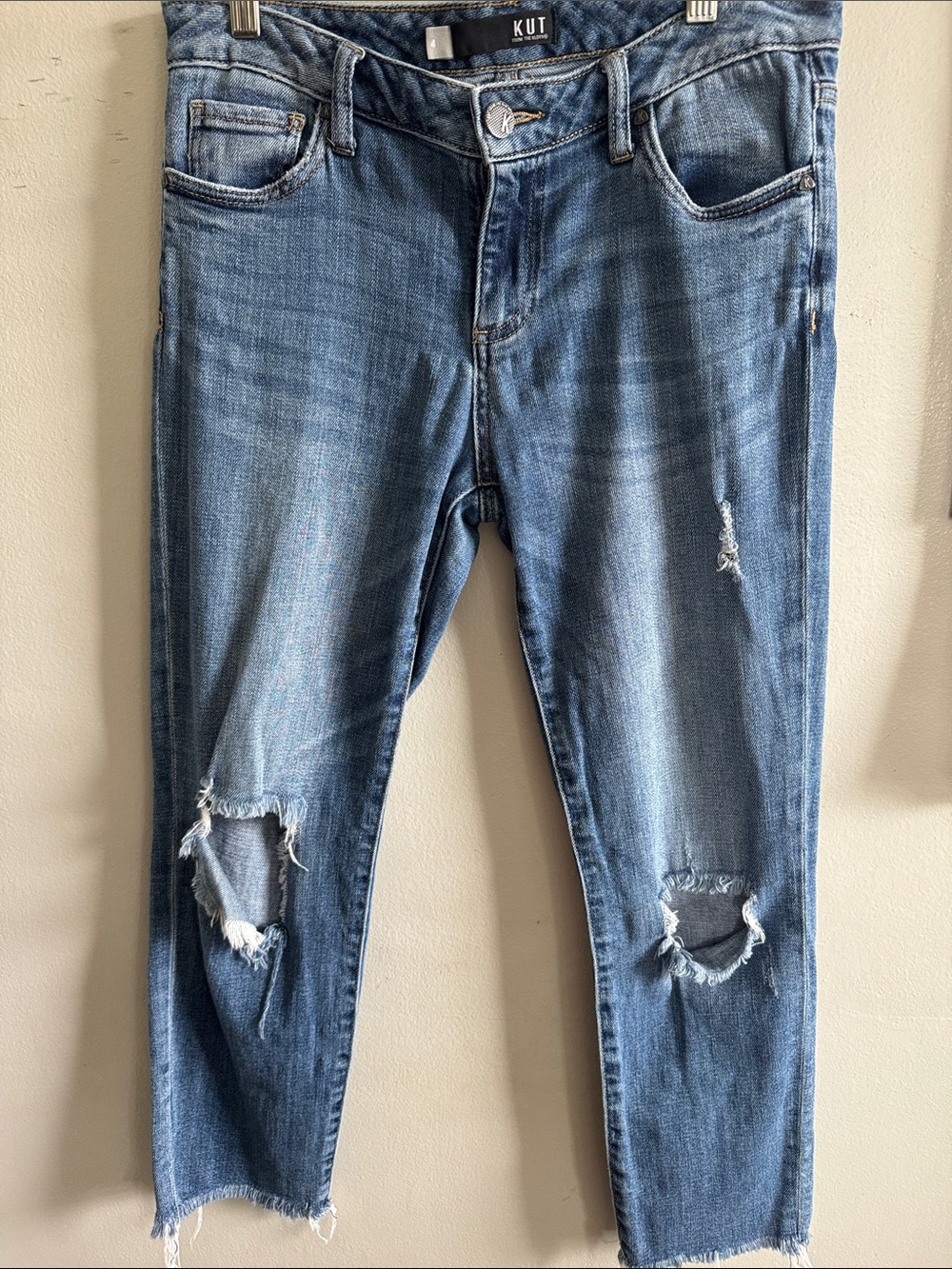 KUT from the Kloth Reese Ankle straight leg size 4